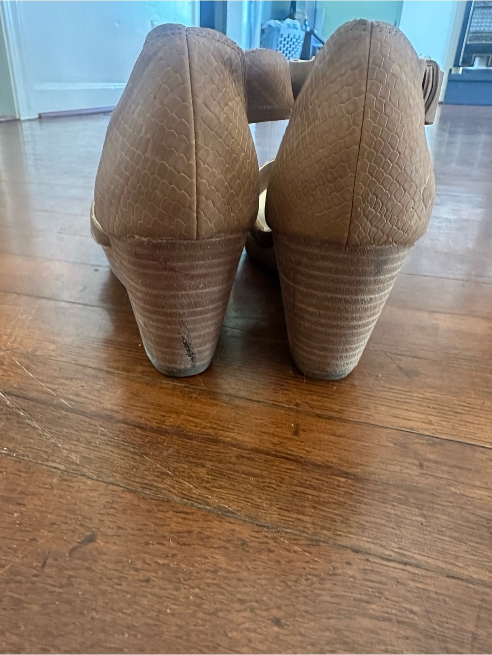 Dr. Scholl's Tan Textured Strappy Wedge Sandals - Picture 3 of 5